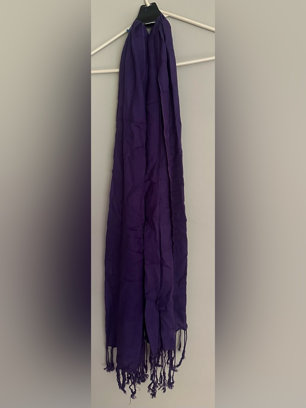 NO BRAND SHOWN Lightweight Purple Scarf Wrap